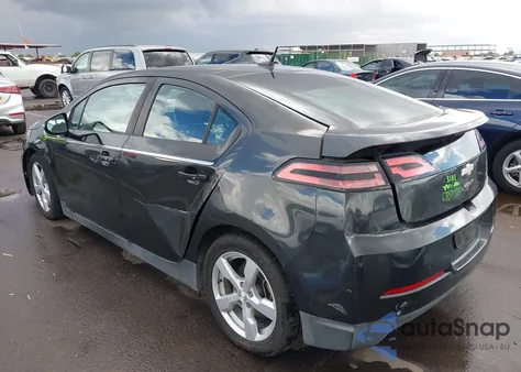 2014 Chevrolet Volt z USA, uszkodzony, nr VIN 1G1RE6E47EU136478